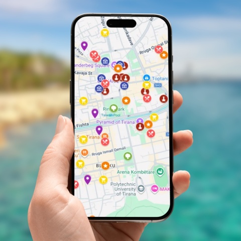 mapa atrakcji turystycznych w Albanii w google maps na telefonie