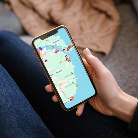 mapa atrakcji turystycznych Majorki i Minorki w google maps na telefonie