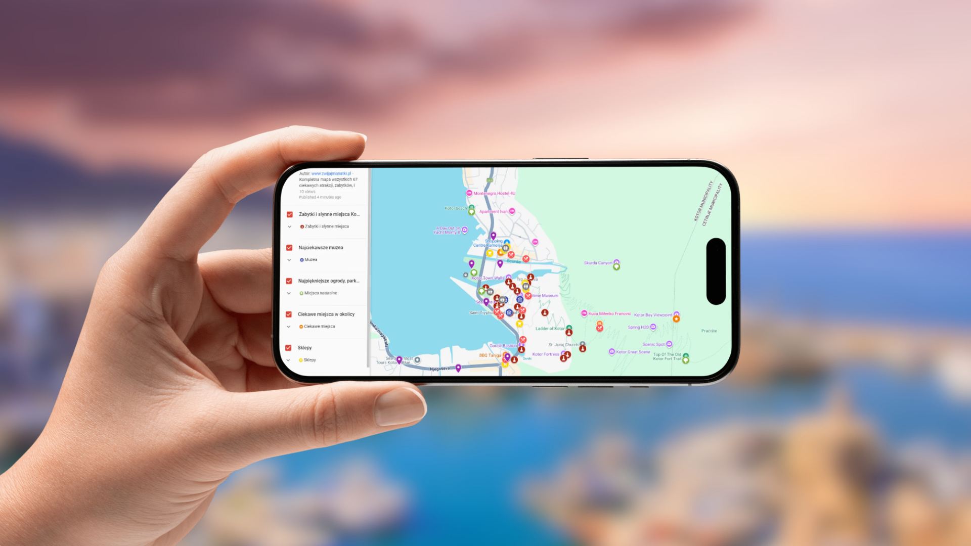 mapa Kotoru otwarta na telefonie poziomo